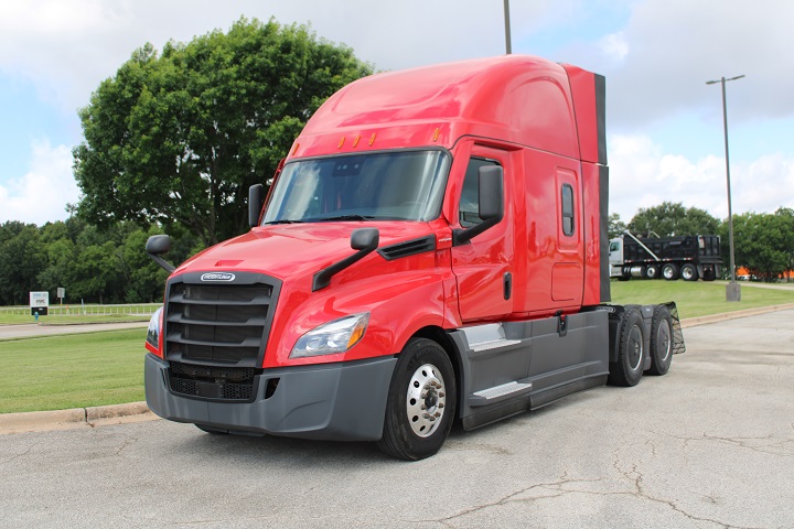 FREIGHTLINER CASCADIA 126