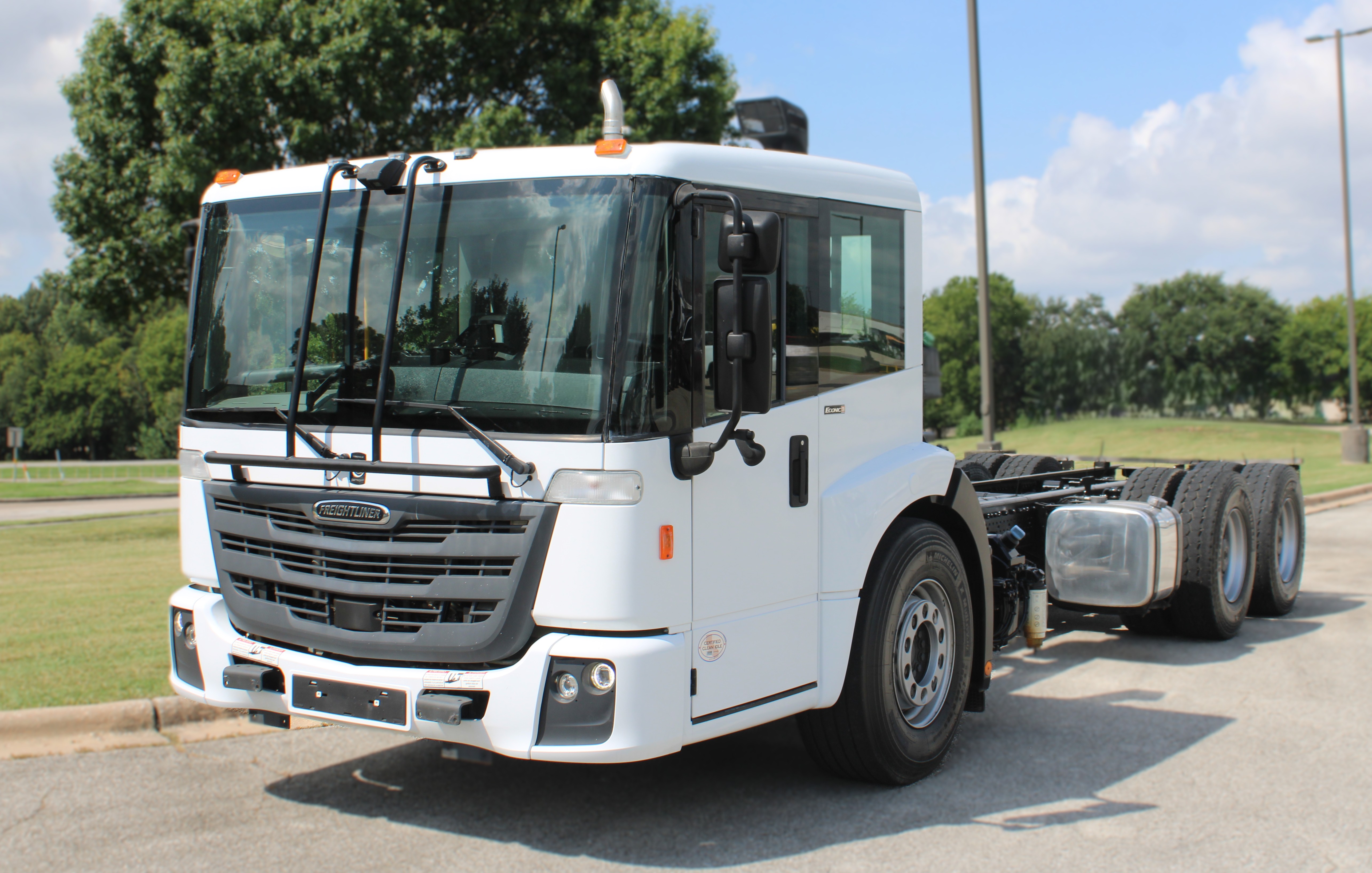 FREIGHTLINER ECONICSD