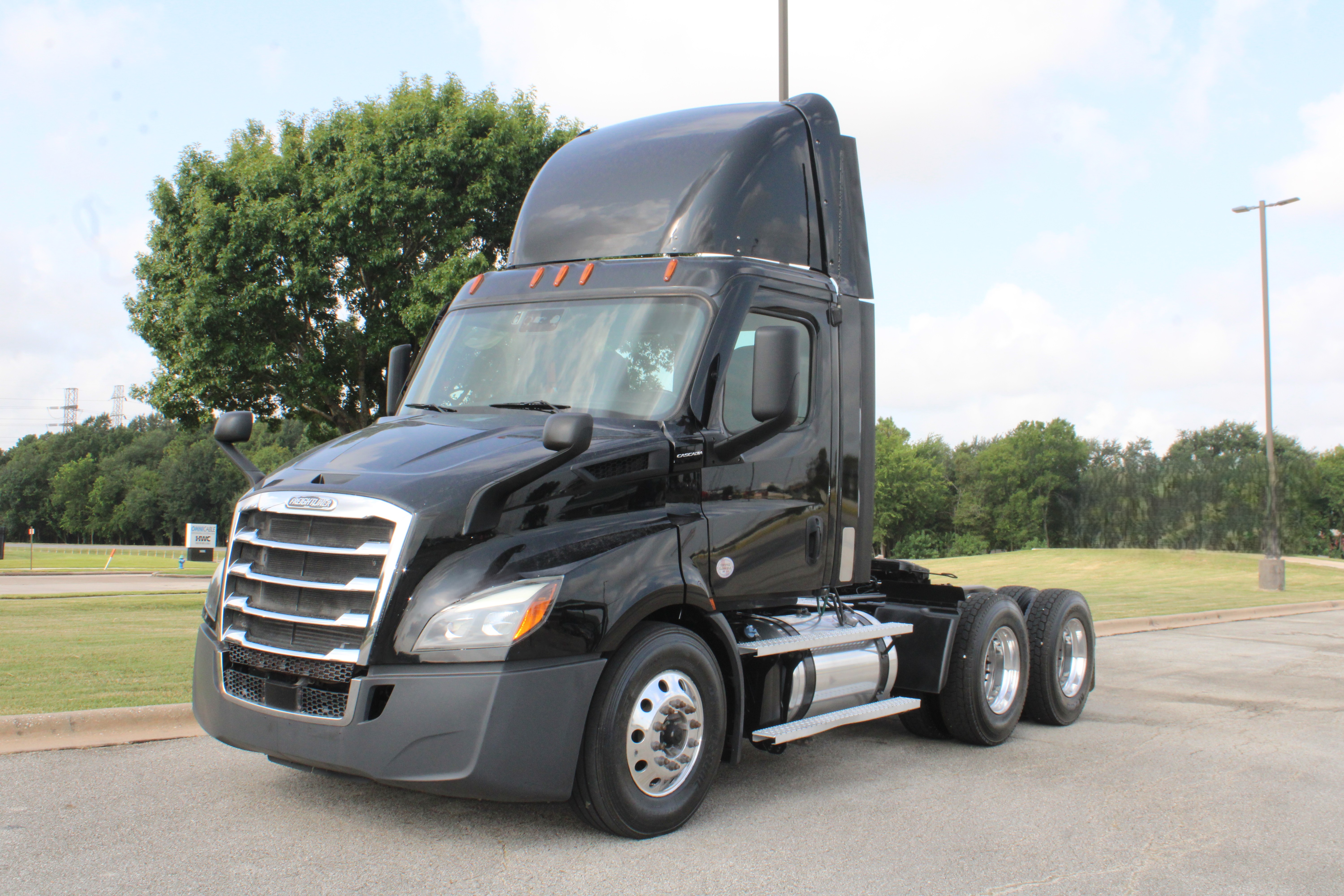 FREIGHTLINER CASCADIA 116